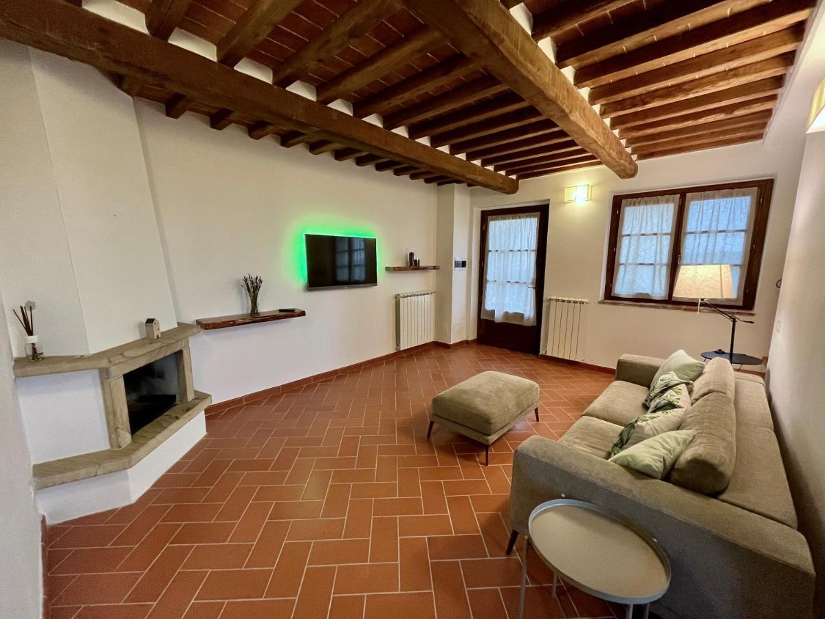 I Tre Casali Apartamento Volterra Exterior foto
