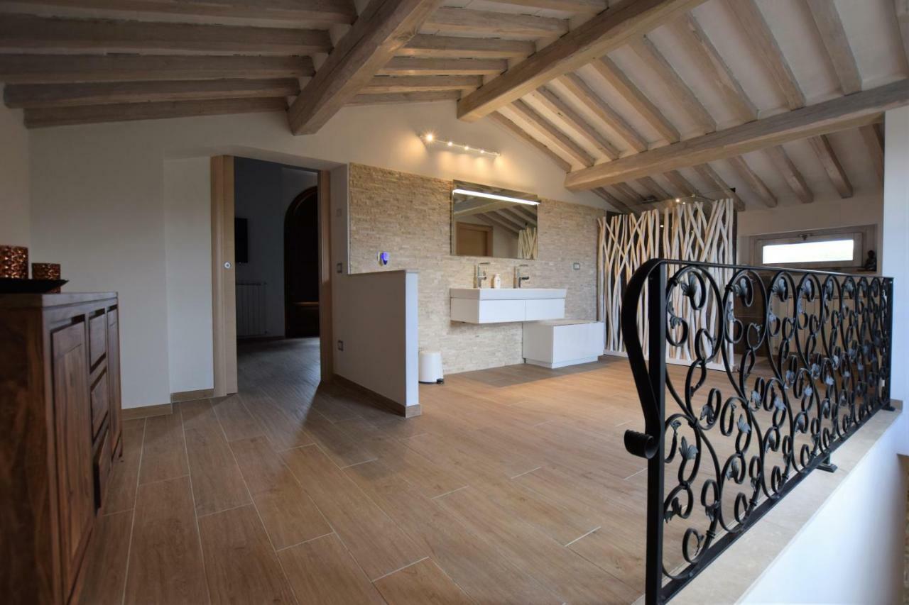 I Tre Casali Apartamento Volterra Exterior foto